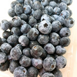 八紘学園 農産物直売所 - 【2020年09月】ブルーベリー、ブルームが出てます。