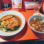 珉亭 - 料理写真:トンポー丼！町中華ならではのラーメンスープが付いて来ます！