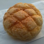 パン家のどん助 - メロンパン