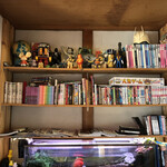 心晴 - エレキング、ピグモンなどなど
      懐かしいソフビが飾ってありました。