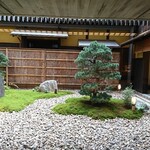 ザ ヒラマツ 京都 - 中庭