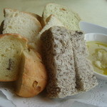 グローブガーデン・ナーノ - 自家製パン