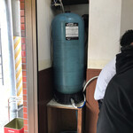 ラーメン二郎 - でっかい浄水器‼︎