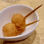 波へい - お通しのチーズドッグ