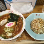 栄水 - ラーメン＋半チャーハン（750円）