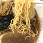 五拾五番 - 醤油ラーメン（普通）麺アップ