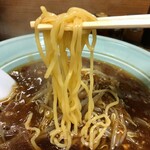 番丁ラーメン - 麺リフトアップ