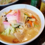 リンガーハット - 野菜たっぷり食べるスープ