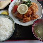 大黒食堂 - 唐揚げ定食ご飯大盛り