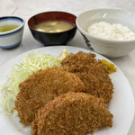 Asahi Touyou - ハムカツ2枚とメンチ1つのミックスフライ定食
