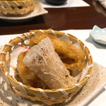 彩食遊膳 和花 - 