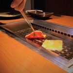 Yakiniku Oonuki - 焼き加減はお気軽にスタッフにお尋ねください。