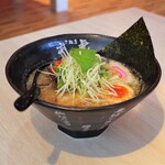 武虎 - 魚介豚骨ラーメン