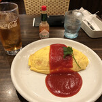 Eggubodo - チキンオムライス460円にドリンクサービス券で烏龍茶！