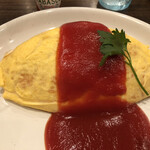 Eggubodo - オムライスはケチャップがたっぷり！