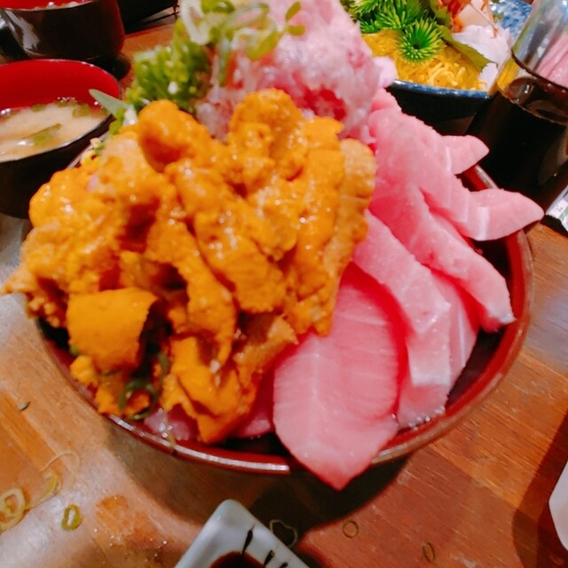 鮮宴丼ひろし 西敦賀 海鮮丼 食べログ
