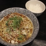 濃厚鶏白湯カレーまぜそば