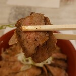 Shimofurigyu Suteki Sen - ステーキ丼のステーキ