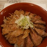 霜降牛ステーキ千 - ステーキ丼