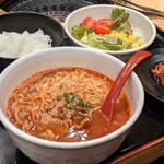 Aji No Ganko En - カルビラーメン＆焼肉ランチ