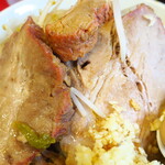 ラーメン二郎 - 豚