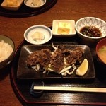 Kissui - 鯨の唐揚定食だよ。