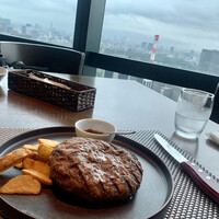 Prime42 steakhouse & sky bar - 