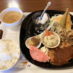 キッチンバー ミヤ - 本日のランチ(ポークカツレツを選択)