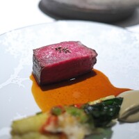 ラ・ロカンダ ザ・リッツ・カールトン京都 - 十勝のサーロイン。その赤身はとても肉質が甘い。