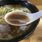 らぁ麺亭笑和 - しょっぱいスープは味噌味？