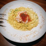 HALE海's - いくらと蟹をのせたウニ風味のクリームパスタ