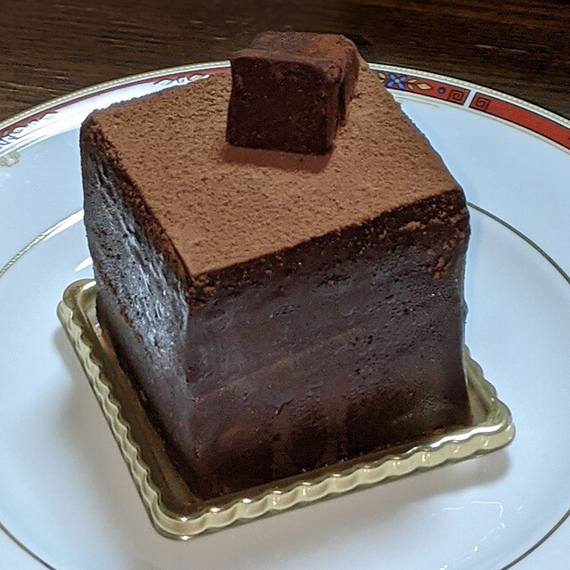 生チョコ発祥の店の 石畳ショコラ ４６４円 税込 By Umai Tv シルスマリア 馬車道本店 馬車道 チョコレート 食べログ