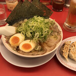 ラーメン魁力屋 - 特製醤油味玉らーめん