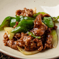 牛肉の黒胡椒炒め