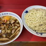 大勝軒 - つけそばオール入り+大盛り ¥900+50