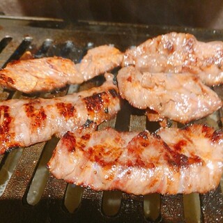 ホルモン湯田のじゃん横_1