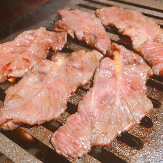 ホルモン湯田のじゃん横_2