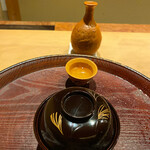 米増 - そして酒、徳利と猪口は同じ陶芸家さんの作