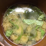 居喰処 光 - 2020/10/23
      本日の日替り 鳥唐三色丼 500円