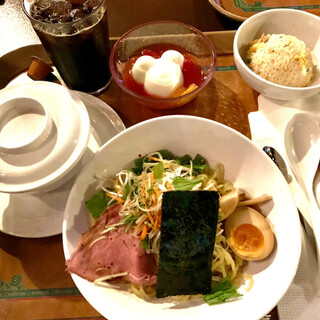 東京ディズニーリゾートのレストラン形態 Japaneseclass Jp