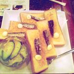 ぽえむ - サーディントースト　サーディン７センチ　パン厚み２センチ　サラダ器直径１０センチ