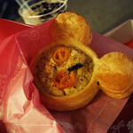 マンマ・ビスコッティーズ・ベーカリー - チキンマヨネーズデニッシュ