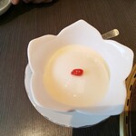 小青島 - 杏仁豆腐