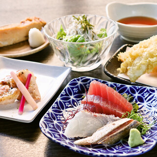 全て個別盛り お手軽乾杯コース 料理5品 2h飲放題付 各種宴会 貸切 個室居酒屋 鮮と閑 横浜西口tsプラザビル店 横浜 魚介料理 海鮮料理 食べログ
