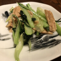青菜 丸の内ブリックスクエア店 - 青梗菜と湯葉の炒め物