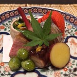 御料理 寺沢 - 新銀杏素揚､鴨ﾛｰｽ､蛸桜煮､松茸と野蜀葵､丸十蜜煮､太刀魚焼､ﾎﾛﾎﾛ鳥 白ﾚﾊﾞｰ味噌漬､無花果