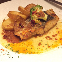 スペイン料理 La Cazuela 三ノ宮 ミント神戸店 - スズキのドノスティア風ポワレ