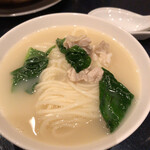 Yaesudaihanten - 鶏の煮込麺