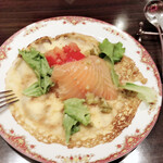 Cafe RUSSIA 吉祥寺 - サーモンのブリニ包み　※ランチBセット※