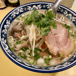 ティーヌンタイ国ラーメン - 